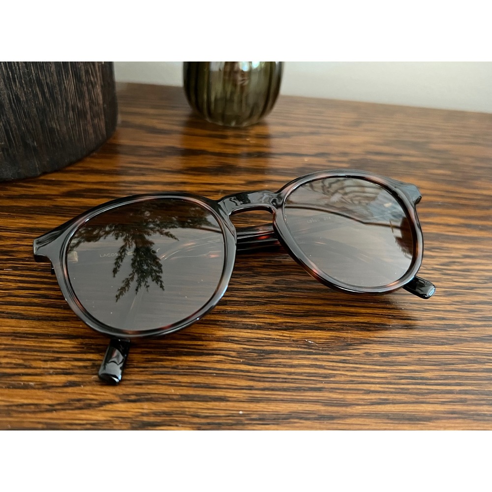 Lacoste L916S Tortoise Sunglasses Round Frame Brown Gradient Lens Unisex